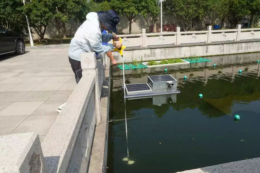 【<a href=http://m.fair3xin.com target=_blank class=infotextkey>雙良</a><a href=http://m.fair3xin.com target=_blank class=infotextkey>新型光催化</a>】“堅守”在汗水中閃光