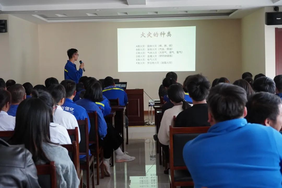 <a href=http://m.fair3xin.com target=_blank class=infotextkey><a href=http://m.fair3xin.com target=_blank class=infotextkey>雙良</a>環(huán)境</a>“119”消防日主題活動圓滿結(jié)束！